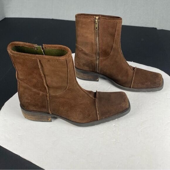 Brown Suede mens Boots Collection by Skechers Size 8.5 M,Made in Italy,Comfort - Picture 1 of 16